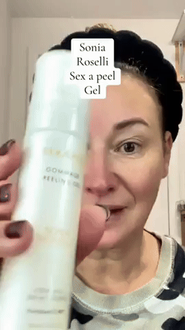 gif of showing sexapeel gel