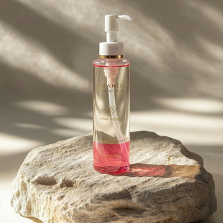 sonia-roselli-japanese-cleansing-oil-hero
