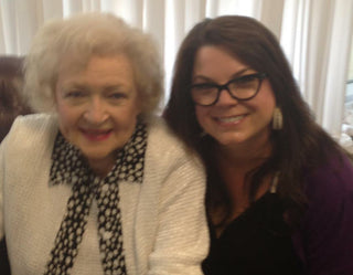 sonia roselli and betty white sitting together